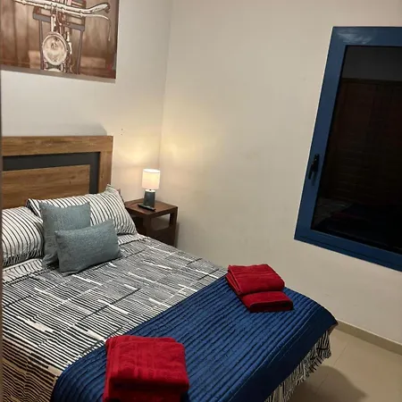 Maiteren Etxea- 4 Beds With Private Pool Плайя-Бланка